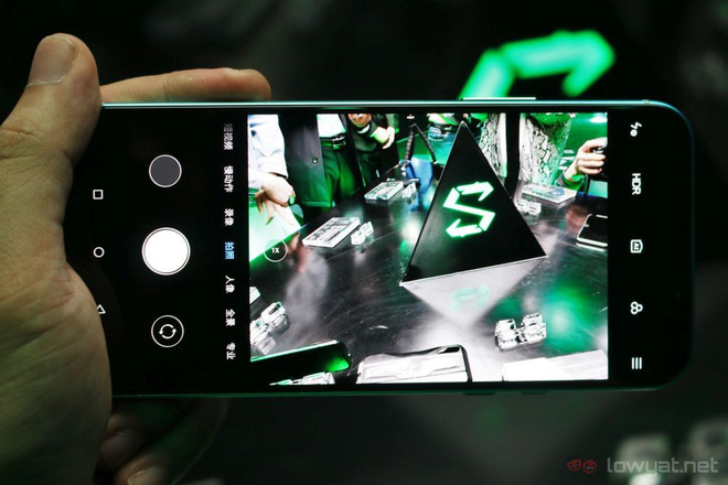 Cận cảnh Xiaomi Black Shark 2: Ông vua mới của làng smartphone gaming - Ảnh 17.