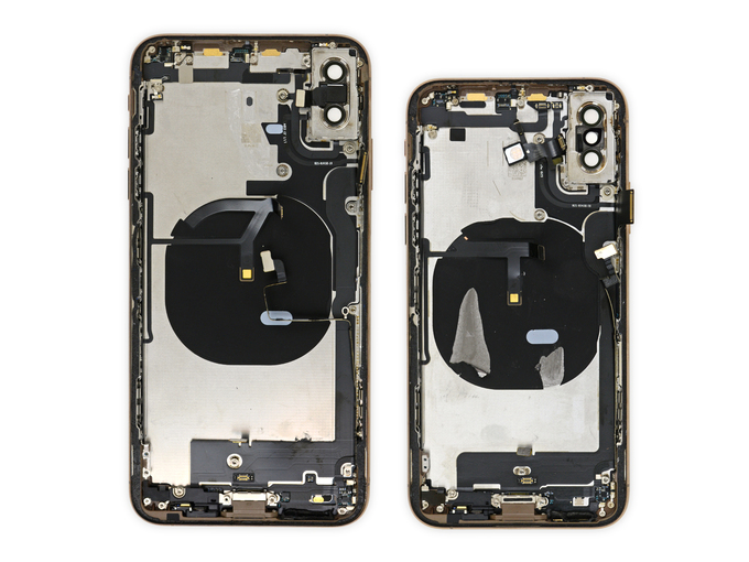 'Mổ xẻ' iPhone Xs và iPhone Xs Max