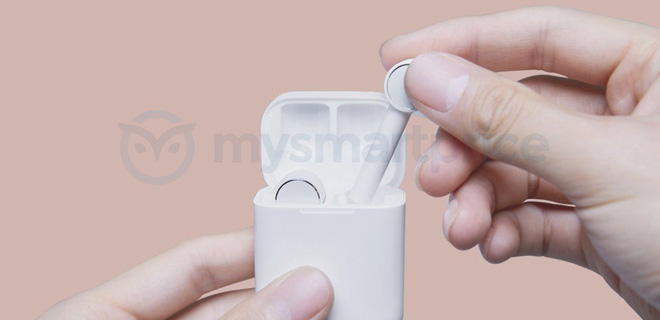 Tai nghe không dây Xiaomi Mi Freedom Buds Pro lộ diện, thiết kế giống Apple AirPods - Ảnh 1.