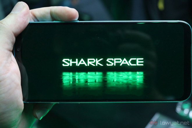 Cận cảnh Xiaomi Black Shark 2: Ông vua mới của làng smartphone gaming - Ảnh 11.